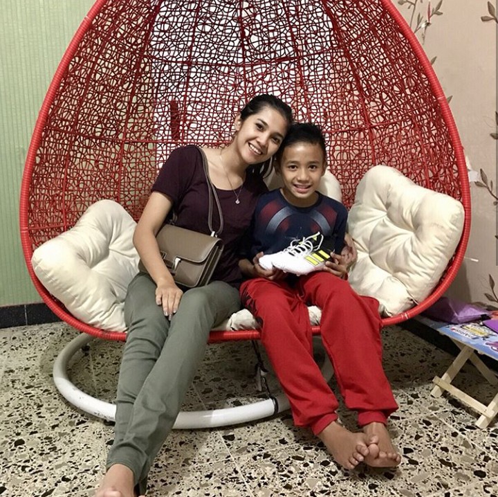 <p>Kompak banget ya mereka berdua. (Foto: Instagram @rayanurfitrird)</p>
