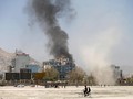 Pertempuran di Dekat Masjid Afghanistan, Roket Beterbangan