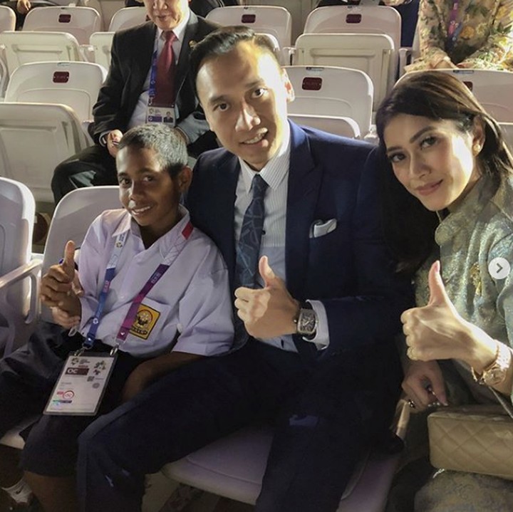 <p>Yohanes Gama Marchal Lau alias Joni, bocah asal Atambua, NTT ini mengundang perhatian publik berkat aksinya memanjat tiang bendera setinggi 20 m. (Foto: Instagram @ruby_26)</p>
