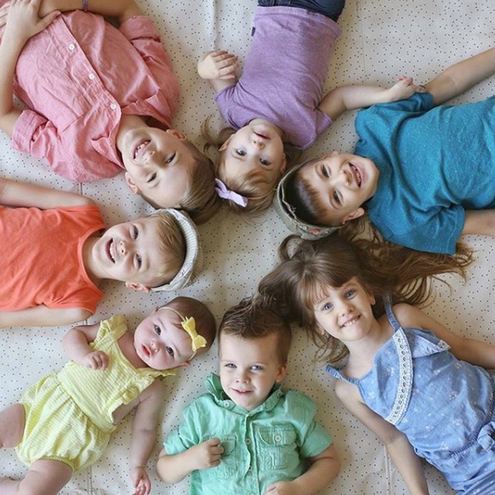 <p>Sehari-hari, tujuh anak Jessica menjalani homeschooling. (Foto: Instagram @mrsjessicaroberts)</p>