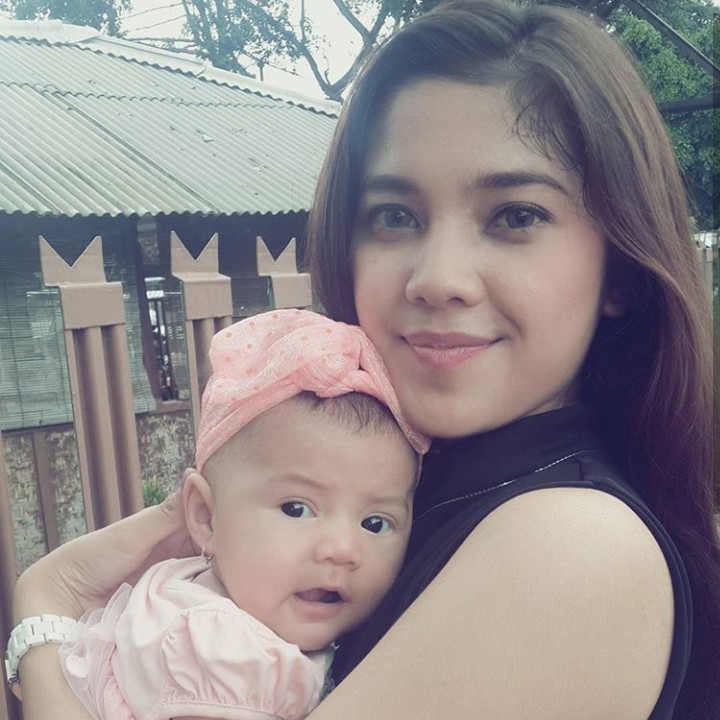 <p>Gimana, Bun, sudah cocok kan Raya Kitty jadi bunda? (Foto: Instagram @rayanurfitrird)</p>