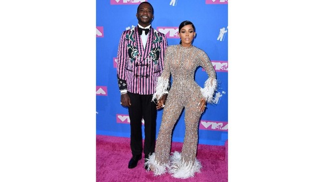 FOTO: Selebriti Berbusana Terburuk di MTV VMA 2018