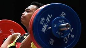 Lolos ke Olimpiade Paris 2024, Eko Yuli Masih Dibekap Cedera Lutut