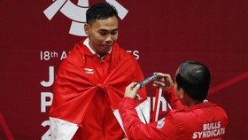 Eko Yuli Tuntaskan Penasaran Medali Emas Asian Games