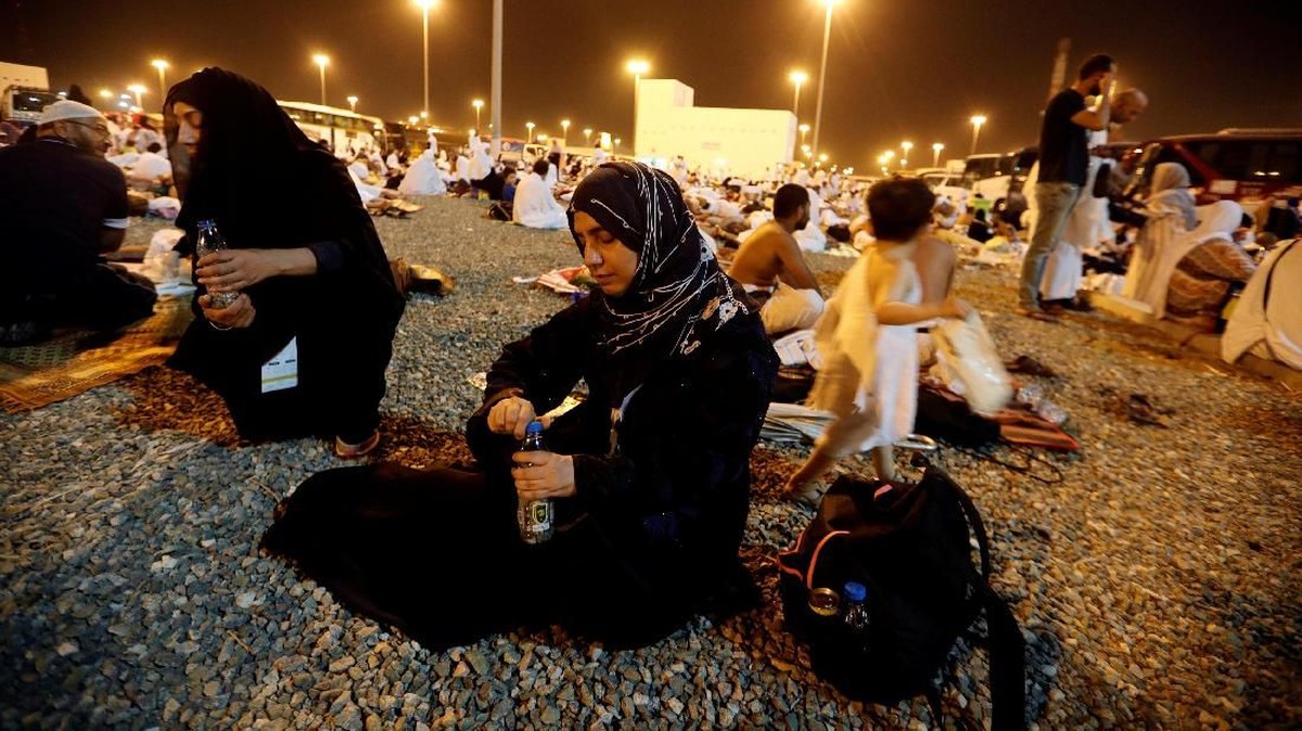 FOTO: Ritual Lempar Jumrah