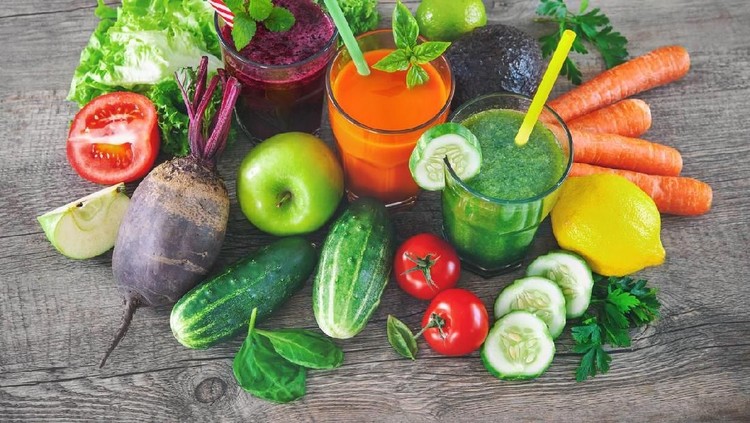 Bunda sering menyimpan buah dan sayur di kulkas? Yuk ketahui berapa lama buah dan sayur bisa disimpan di kulkas.