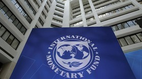 Pakistan Kaji Larangan Impor Demi Hindari <i>Bailout</i> IMF