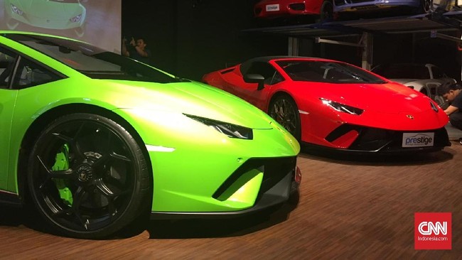 Prestige Image Motorcars tampil di depan dalam peluncuran mobil-mobil Lamborghini di Jakarta.