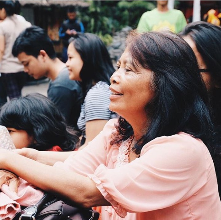<p>Ya, seorang anak yang tumbuh dengan semangat juang tinggi hingga titik darah penghabisan itu adalah sosok yang sayang banget pada bundanya. (Foto: Instagram @sinisukaanthony)</p>