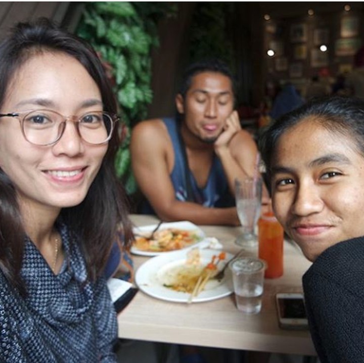 <p>Boleh aja Berllian sosok yang gahar di lapangan, tapi kalau udah bicara soal keluarga, ia dekat banget dan penyayang banget lho. (Foto: Instagram/berllian_5)</p>