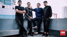 Dua Windu Rock N Roll Mafia, Banyak Karya Sedikit Drama