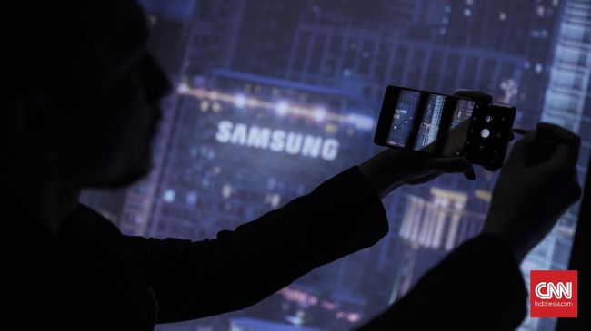 Samsung Galaxy Note 9 Samsung Electronics Indonesia resmi meluncurkan Samsung Galaxy Note9 bagi konsumen di Indonesia, Jakarta (24). Harga Smartphone Galaxy Note 9 ini dibandrol Rp 13,5 juta untuk memori 128GB/6 RAM, dan Rp 17.9 juta untuk memori 512GB/8 RAM. (CNN Indonesia/ Hesti Rika)