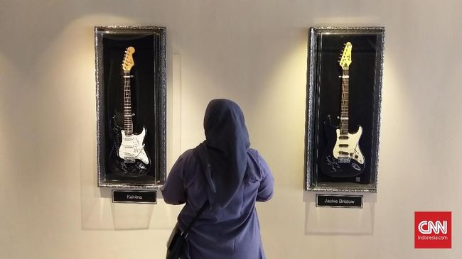 Ada hotel waralaba dari Amerika Serikat yang menyediakan fasilitas dan layanan bermalam bak bintang musik rock.