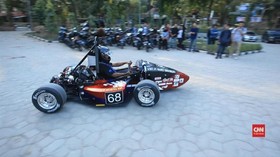 VIDEO: Mobil Balap Ciptaan Mahasiswa UNS Seharga Rp100 Juta
