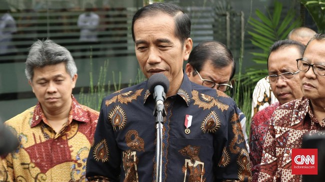 Presiden Joko Widodo mengaku ditekan berbagai pihak ketika berupaya untuk menggenggam 51,23 persen saham PT Freeport Indonesia.