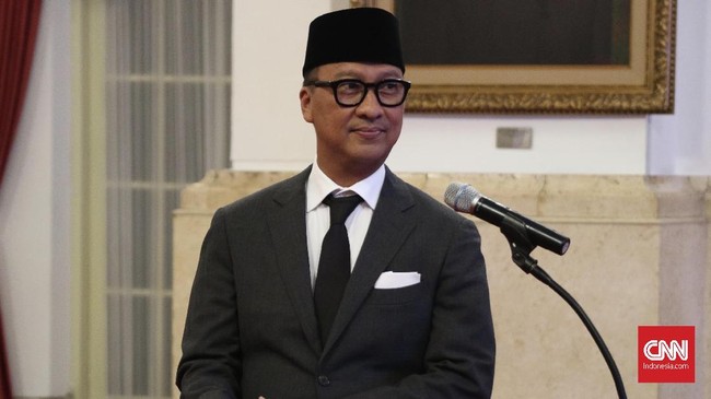 Sesuai instruksi Presiden Joko Widodo, Agus Gumiwang harus segera berangkat ke Lombok, NTB, usai dilantik sebagai menteri sosial. Agus akan menyerahkan bantuan.