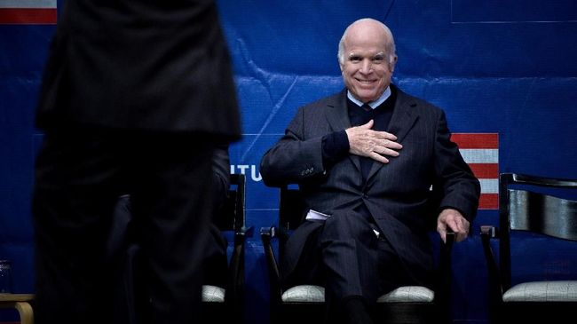 Sejumlah pesohor dunia hiburan mengungkapkan belasungkawanya untuk John McCain, Senator Partai Republik AS yang meninggal dunia.