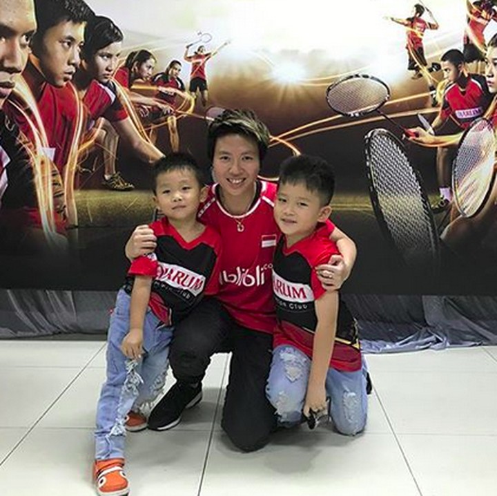 <p>Hmm, kayaknya Rafael dan Kenzo bakal jadi penerus tantenya ya? He-he-he. (Foto: Instagram/ @natsirliliyana)</p>