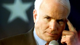 Menlu RI Sebut Mendiang John McCain Teman Baik Indonesia