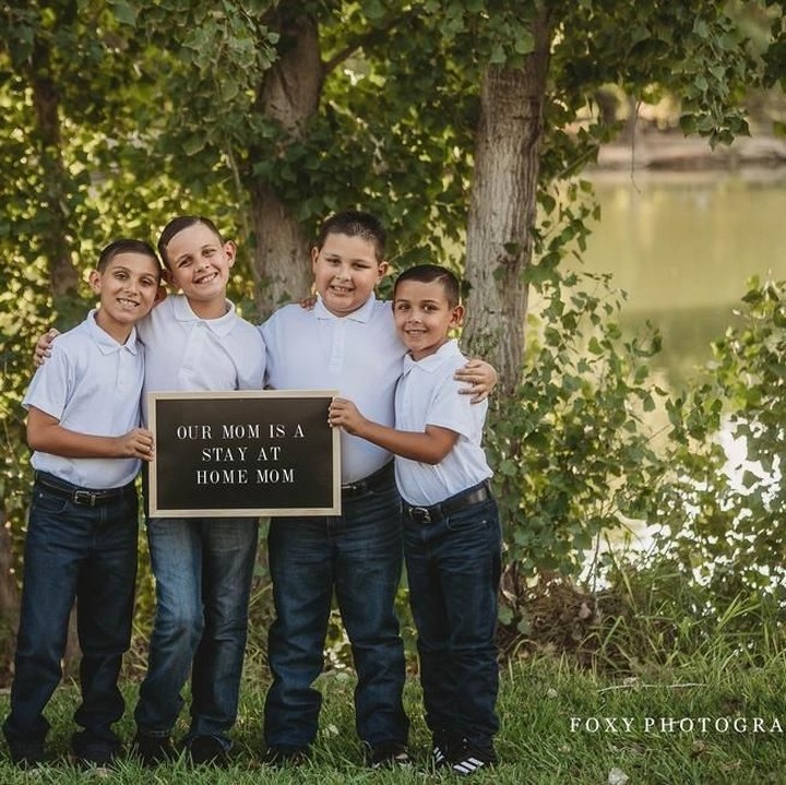 <p>Menjadi ibu di rumah juga pilihan masing-masing wanita kok. (Foto: Abbie Fox/ Foxy Photography)</p>