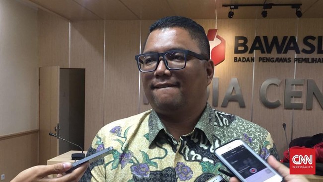 Tim Tindak Lanjut Pelanggaran Bawaslu hari ini belum merampungkan kajian laporan Federasi Indonesia Bersatu (Fiber) soal dugaan mahar politik.