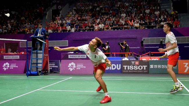 Ganda putra bulutangkis Indonesia Fajar Alfian/Muhammad Rian Ardianto memiliki nazar untuk memberangkatkan haji orang tua jika meraih emas Asian Games 2018.
