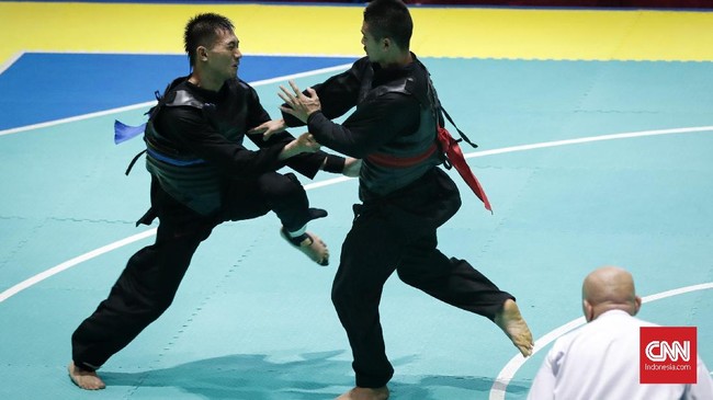 Pencak silat sumbang emas keenam dan ketujuh melalui Iqbal Candra Pratama serta Sarah Tria Monita pada laga final Asian Games 2018.