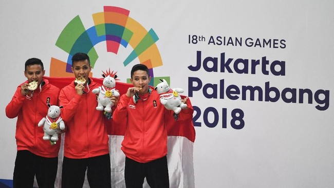 Indonesia kembali naik ke peringkat keempat klasemen sementara Asian Games 2018 dengan mengoleksi total 22 emas menggeser posisi Iran.