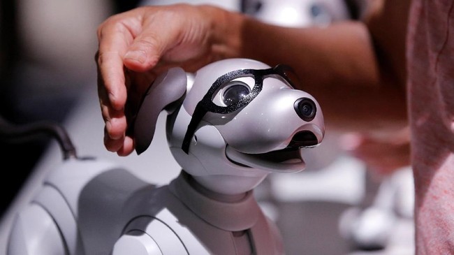 Qualcomm mengumumkan Robotics RB3, platform anyar untuk mendukung pengembangan robot yang sebelumnya sudah digunakan untuk mengembangkan robot Sony Aibo.