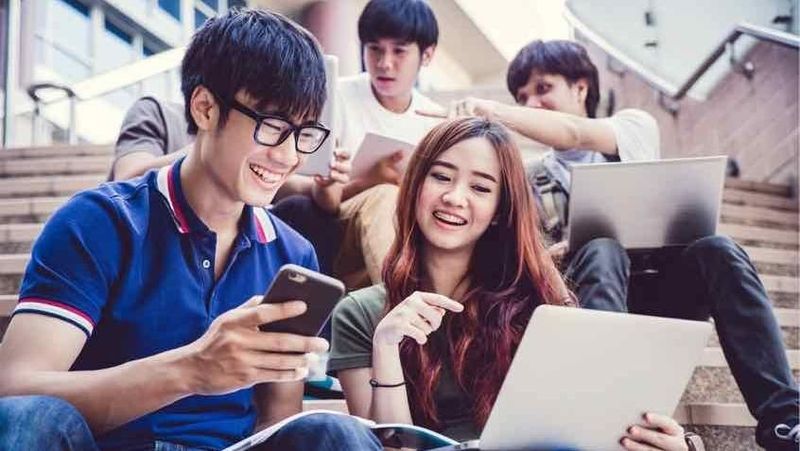 Seiring dengan berkembangnya teknologi digital, profesi sebagai kreator pun semakin marak bermunculan.