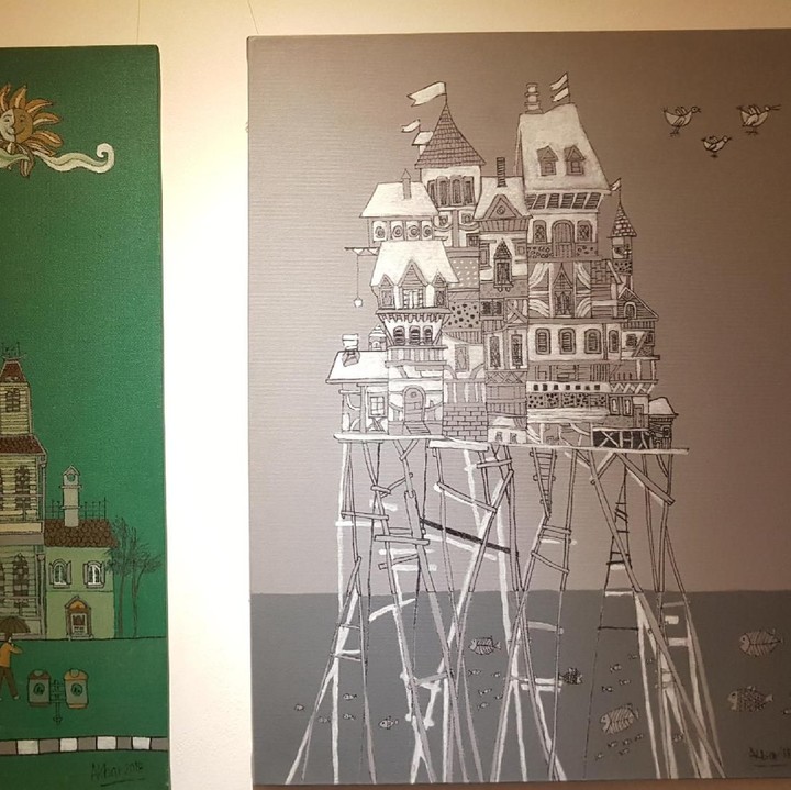 <p>Masih merupakan hasil karya Akbar. Judulnya 'Rumah Hijau' dan 'Rumah di Atas Awan'.</p>