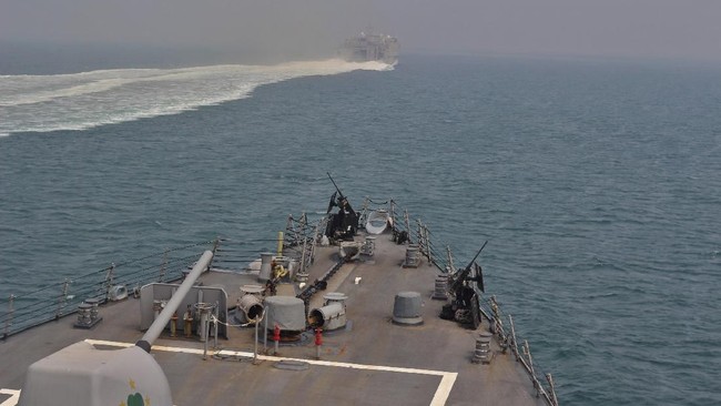 Amerika Serikat meminta sejumlah sekutunya membantu mengirim armada tempur ke perairan Teluk untuk membantu pengamanan kapal-kapal niaga dari gangguan.