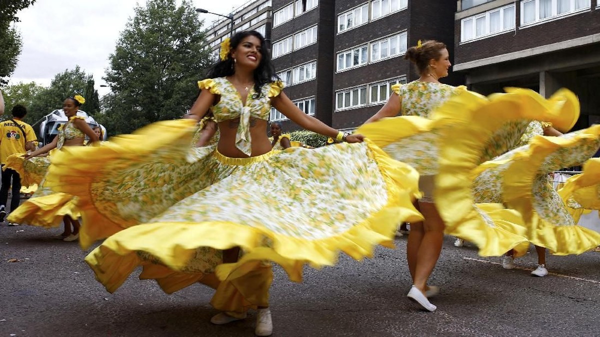 FOTO: Musik, Tari dan Kostum Pemersatu Notting Hill