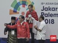 Berpelukan, Jokowi dan Prabowo Nyatakan Semua Untuk Indonesia