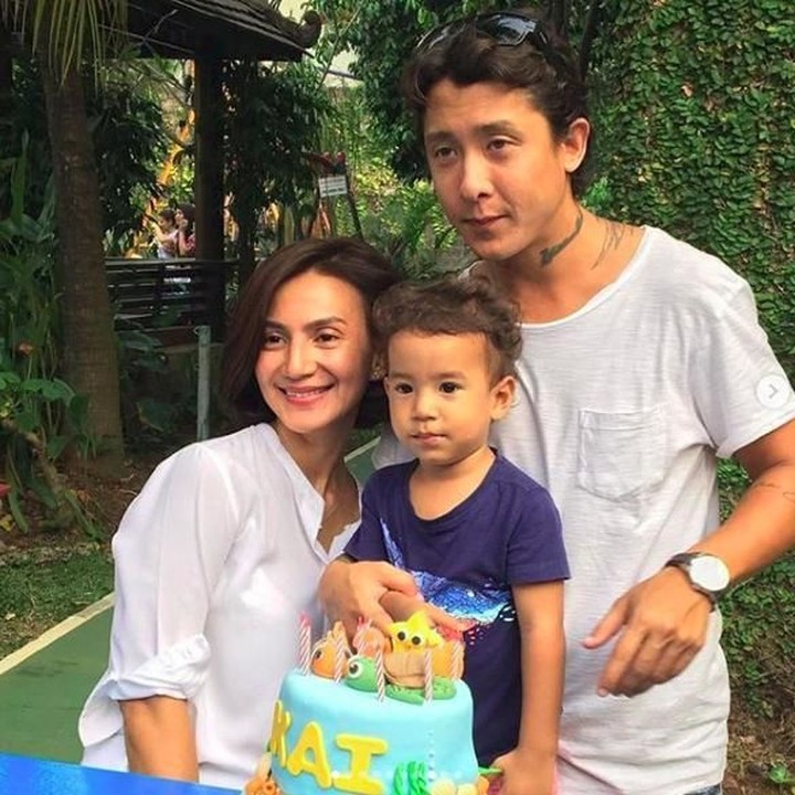 <p> Wanda dan suaminya, Daniel Patrick Hadi Schuldt merayakan ultah si kecil. (Foto: Instagram @wanda_hamidah) <br /><br /></p>