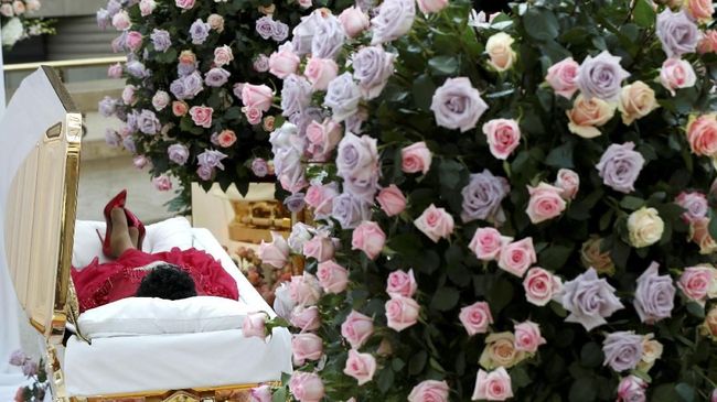 Barack dan Michelle Obama serta George W. Bush tidak menghadiri pemakaman Aretha Franklin di Detroit, namun menitipkan surat untuk dibacakan pendeta.