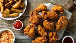 Ketika Sambal Balado 'Kawin' dengan Burger dan Ayam Crispy
