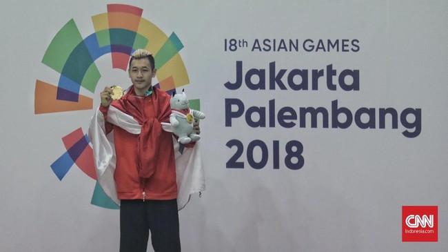 Pesilat Indonesia Hanifan Yudani Kusumah berencana menaikkan haji orang tuanya usai menerima bonus hasil prestasi medali emas di Asian Games 2018.
