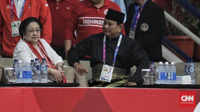 Sekjen Partai Gerindra Ahmad Muzani dititipi minyak urut oleh Ketua Umum PDIP Megawati Soekarnoputri untuk diberikan kepada Presiden Prabowo Subianto.