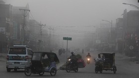 Kabut Asap Berbau Menyengat Selimuti Pekanbaru