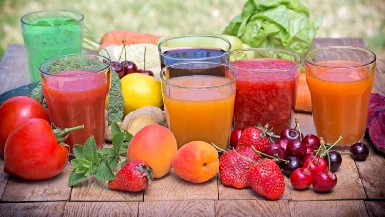 Siang-siang Lepaskan Dahaga Anak dengan Pink Jus Bunda ingin membuat membuat yang segar-segar untuk anak yang baru pulang sekolah? Yuk bikin pink jus, Bun.