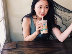 5 Fakta Lana Condor Bintang To All The Boys Ive Loved Before