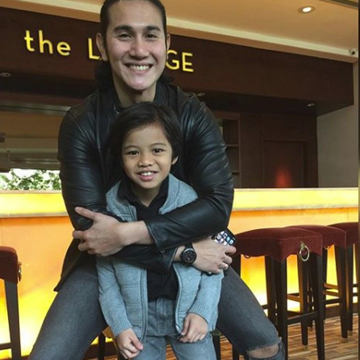 <p>Perkenalkan ini Abirama Putra Andresta. Aktor cilik yang berperan sebagai Wiro Sableng cilik dalam film 'Wiro Sableng 212'. (Foto: Instagram @abiramaputra)</p>