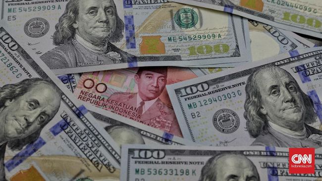 Rupiah Kembali Tertekan Sentimen Kenaikan Bunga Acuan As