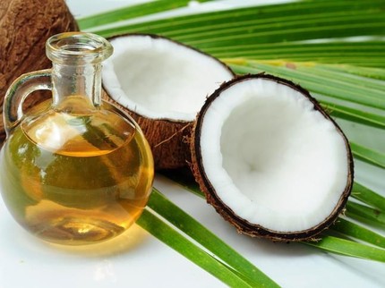 Kelapa, Bahan Alami untuk Atasi Sariawan pada Bayi
