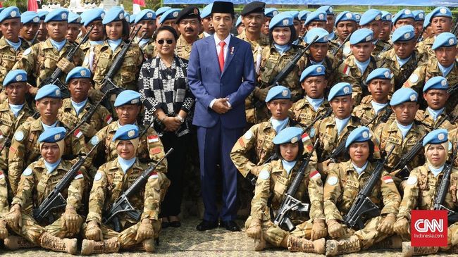 Jokowi Melepas Kontingen Garuda ke Kongo dan Lebanon