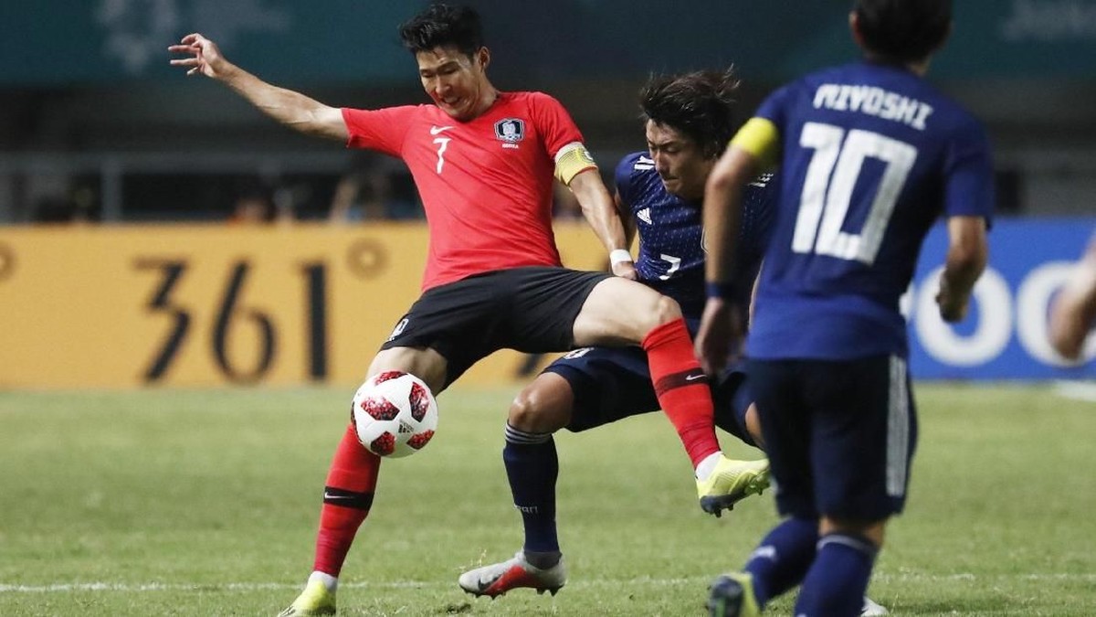 FOTO: Emas Asian Games Bebaskan Heung-min dari Wajib Militer