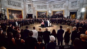 Obama dan Bush 'Sindir' Trump yang Absen di Pemakaman McCain