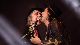 Sehari Bebas, Pentolan The Libertines Ditahan Lagi di Paris
