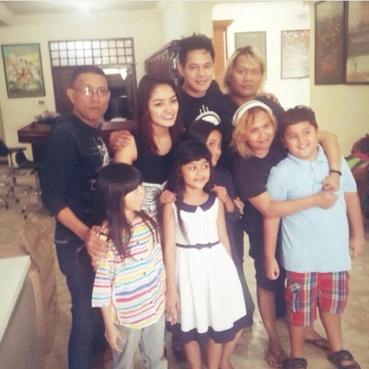 <p>Wah terpana melihat apa Siti Badriah? Mulutnya sampai terbuka begitu. (Foto: Instagram @sitibadriahh)</p>